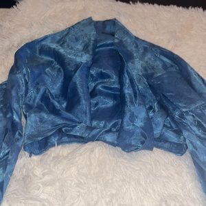 Long Sleeve going out top